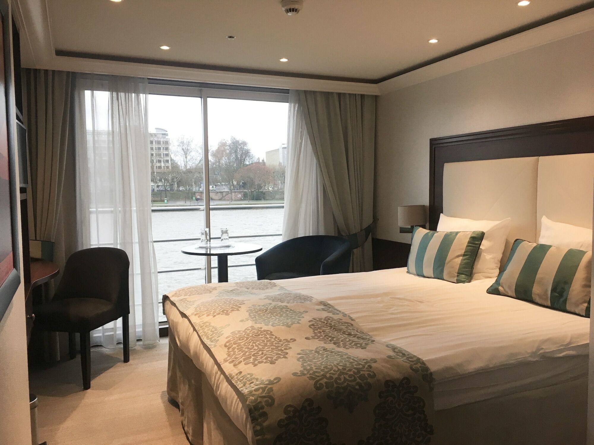 Hotel Select Ms Charles Dickens - Düsseldorf